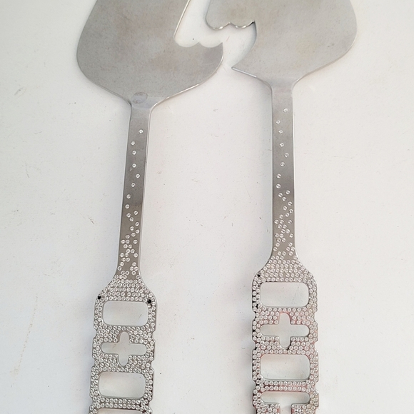 Yaang Stainless Steele and Rhinestone Accent Connecting Hearts Cake Server - Picture 6 of 7